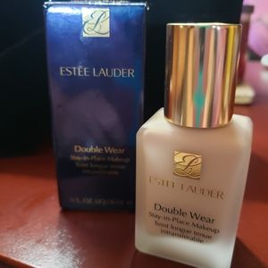 ESTEE LAUDER FOUNDATION
